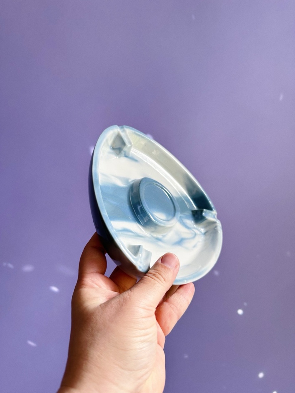 Vintage Swirl Ceramic Ashtray in Blue and White - Picture 3 of 4